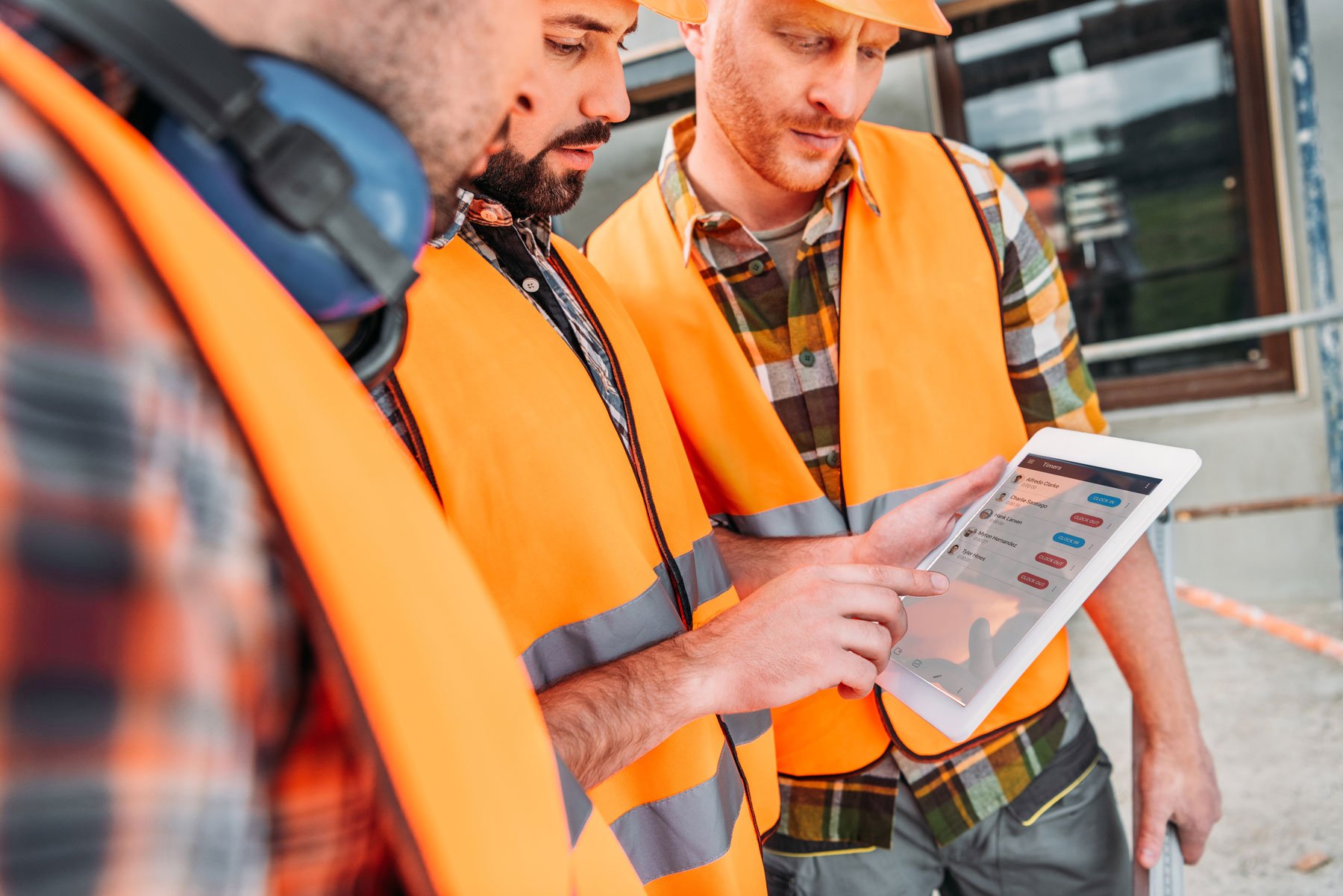 Site manager viewing supervisor tools on tablet